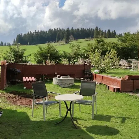 شقة Penzion Horni Blatna *
